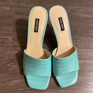 NWOT Nine West Donna Heeled Slide Sandals
